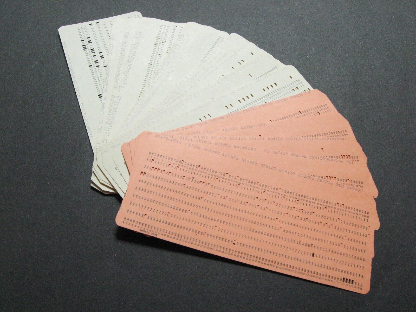 25pcs VINTAGE MAINFRAME COMPUTER PUNCH CARDS. 80-column format. circa 1970s.