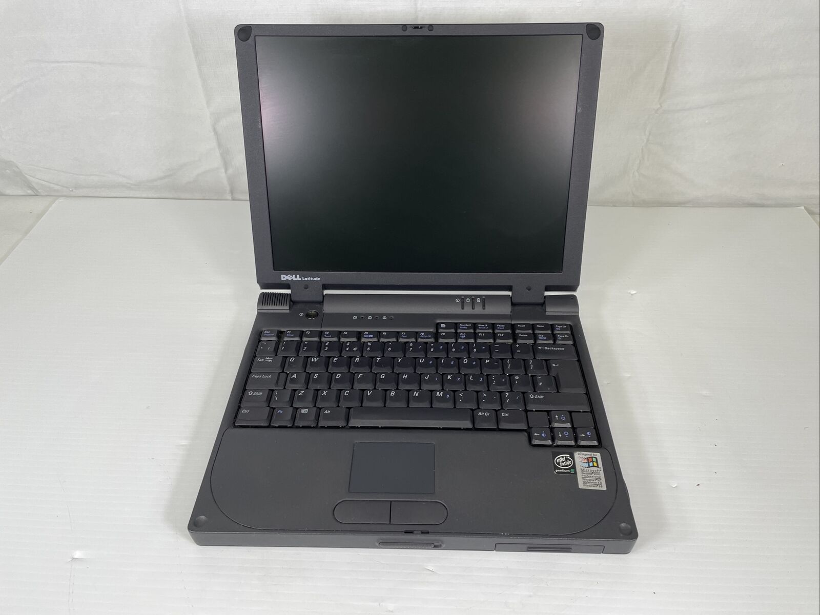Vintage Dell Latitude CSx H500XT Laptop Pentium III 500MHz 384MB Ram No HDD/OS