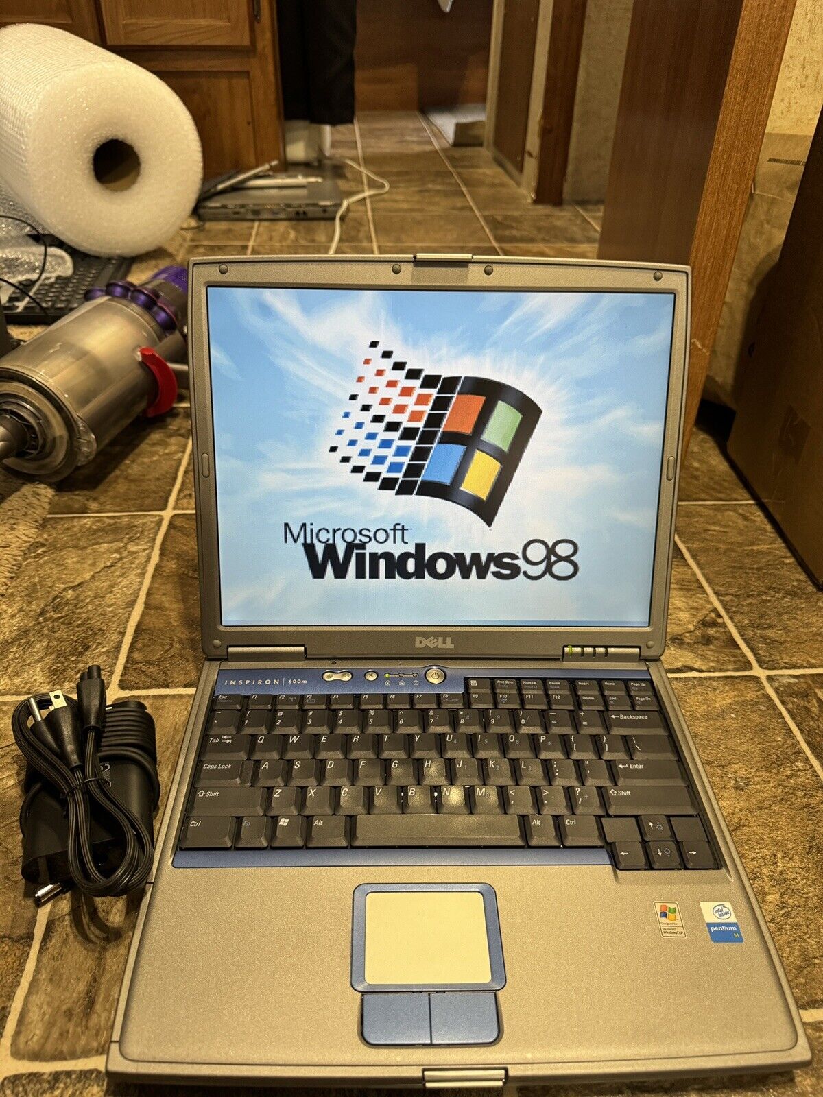Dell Inspiron 600m Win98/XP Dual Boot Retro game Vintage 120GB HDD 1GB Ram