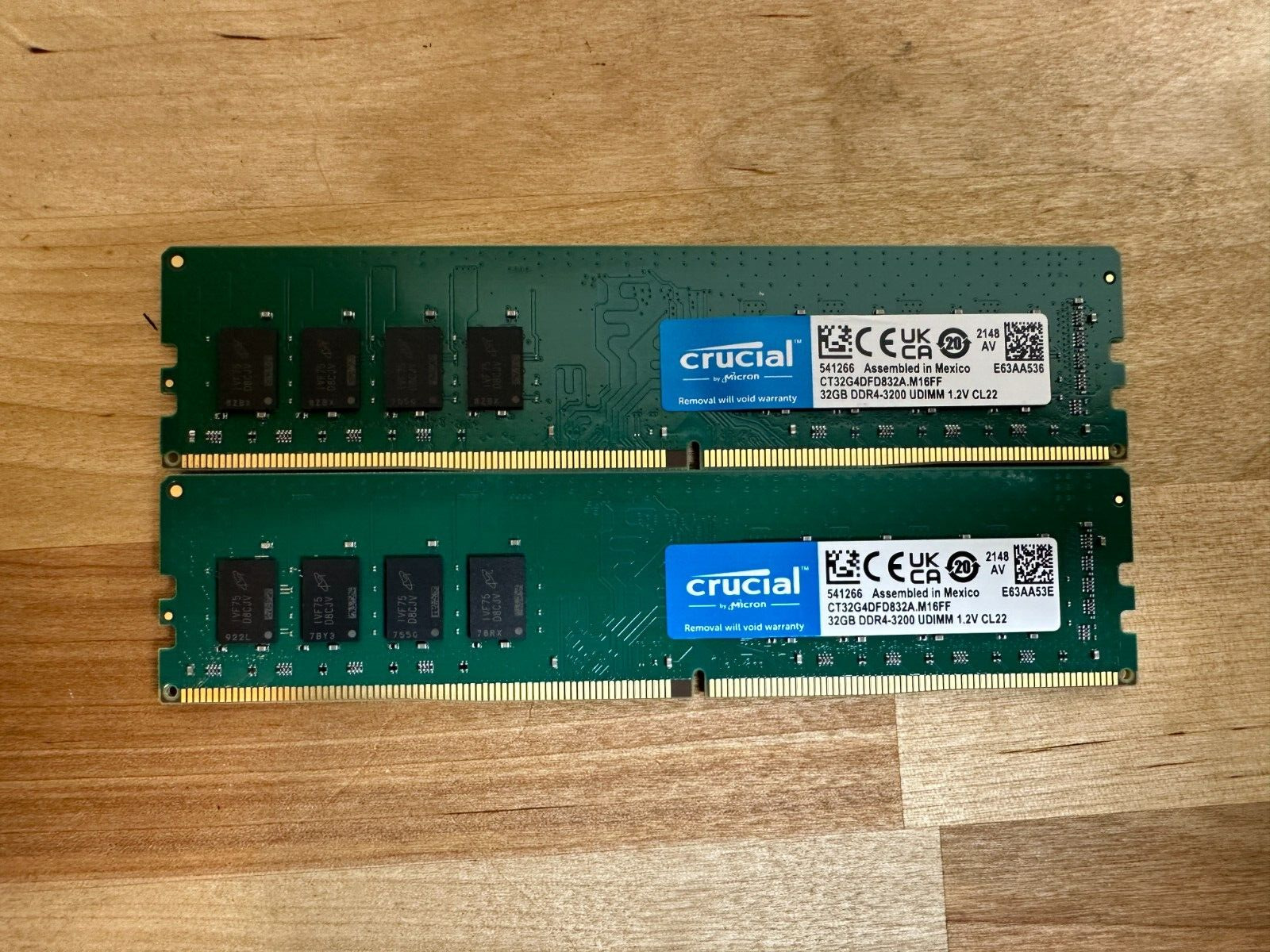 32GB (16GBx2) Crucial CT32G4DFD832A.M16FF DDR4 3200MHz DIMMs Desktop Memory Read