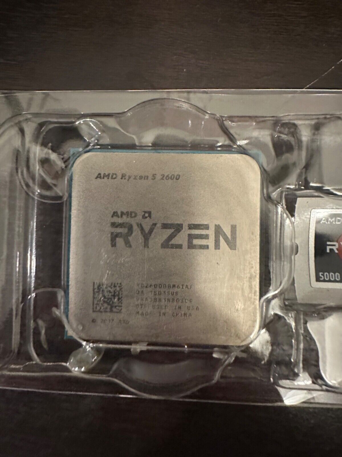AMD Ryzen 5 2600 Processor (3.9GHz, 6 Cores, AM4) with Wraith Stealth Cooler
