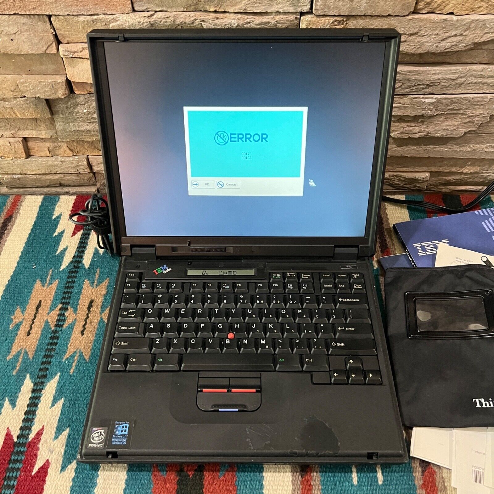 Vintage IBM Thinkpad 770 Retro Laptop • Pentium MMX 160MB DVD-ROM Documentation