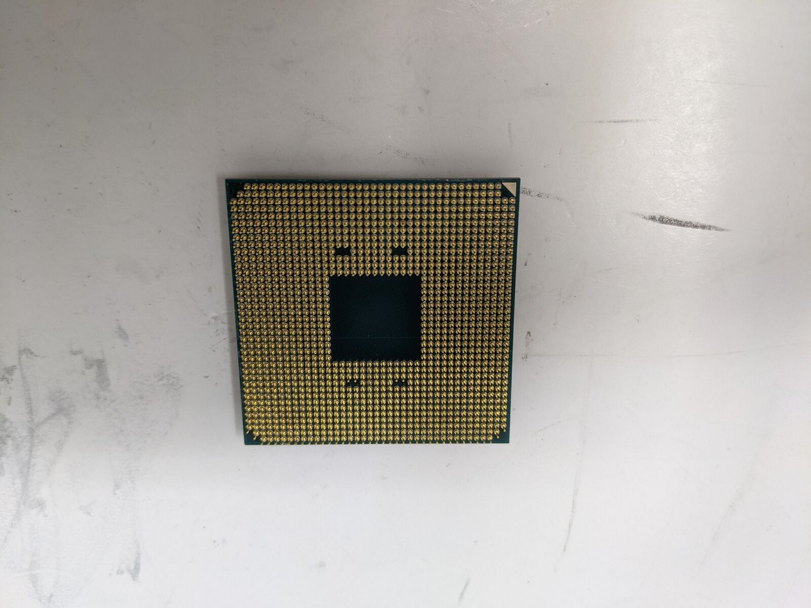 AMD Ryzen 7 5800X 8-core/16-Thread Desktop Processor w/o cooler