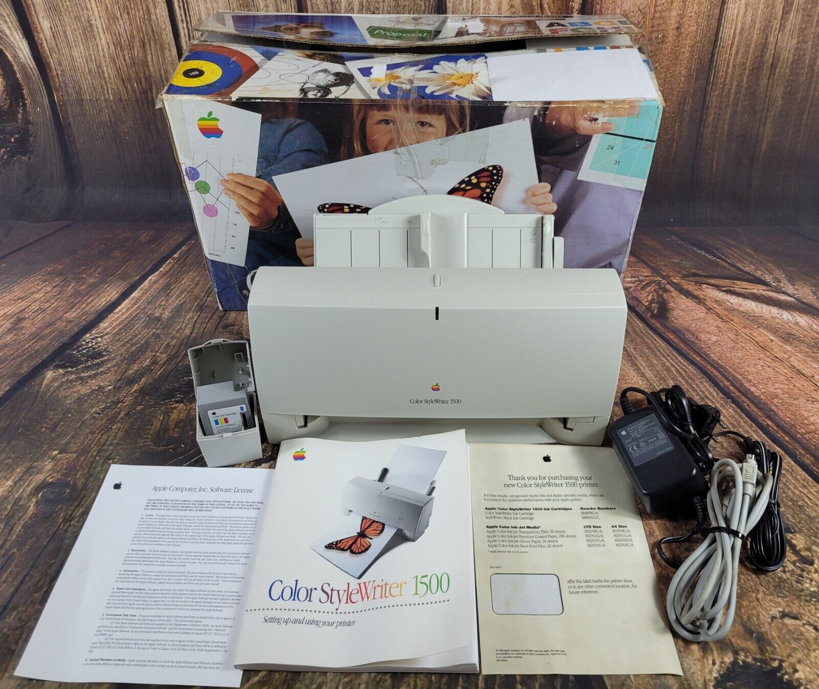 Vintage Apple Color Stylewriter 1500 Printer M3374 w/Original Box Manual Connect