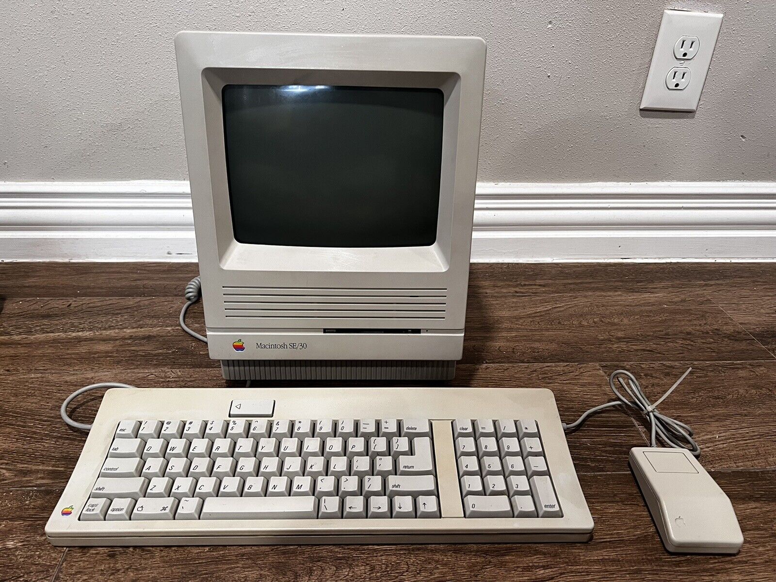 VTG Apple Macintosh SE/30 Computer Restored & Recapped BlueSCSI w/ Mount 8MB RAM