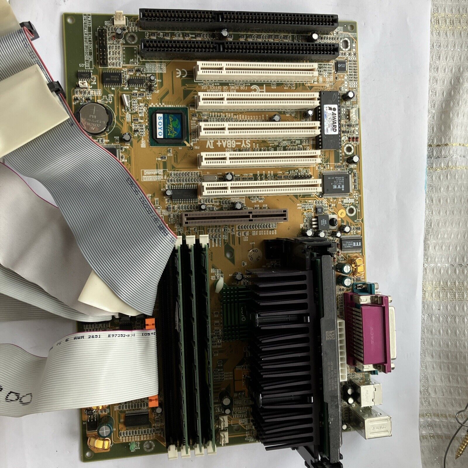 Motherboard Soyo SY-6BA+ w/ Pentium III 3￼Processor vintage computer See Pic￼