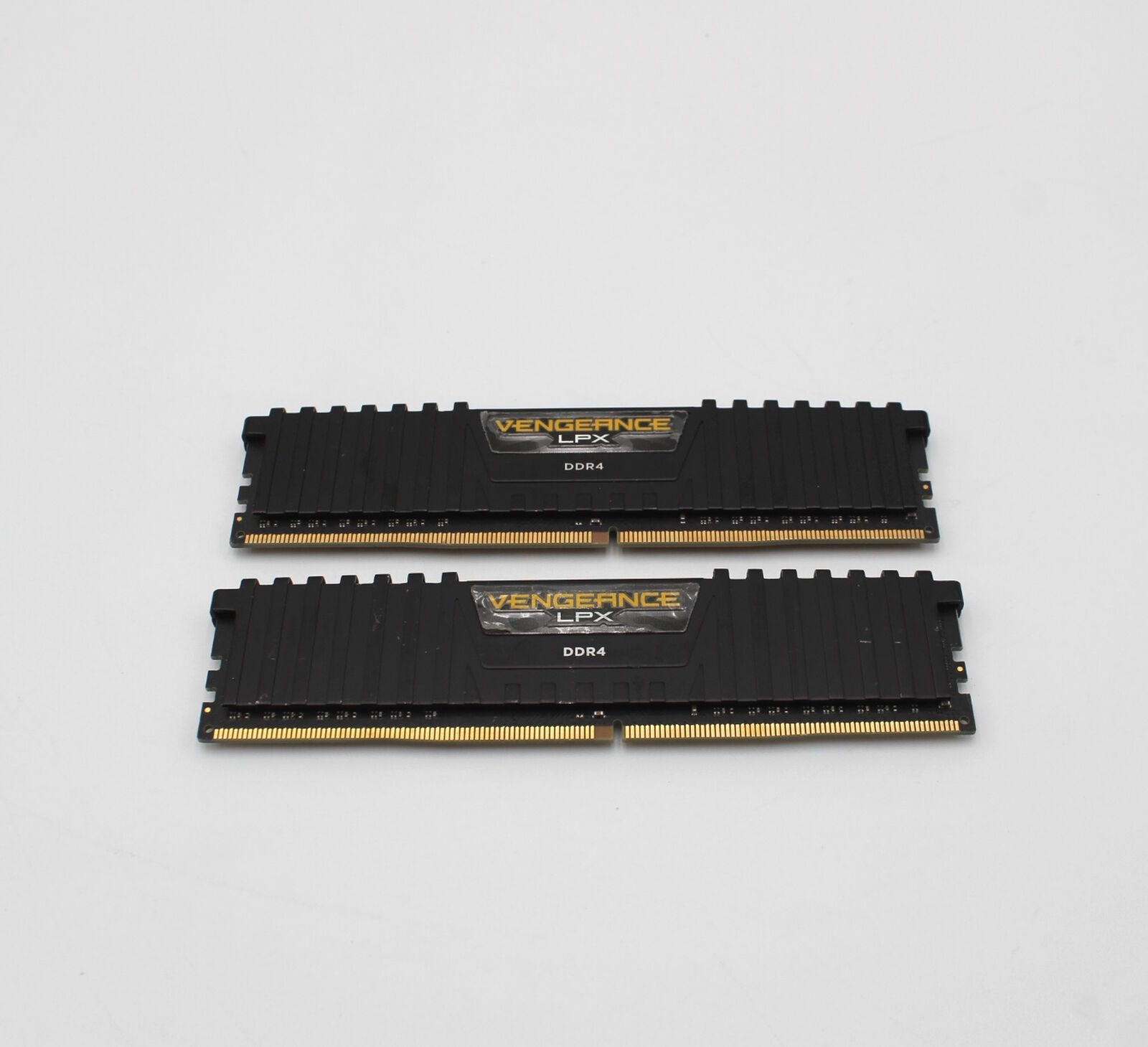 Corsair Vengeance 16GB Kit (2x8GB) DDR4 3200MHz CMK16GX4M2B3200C16